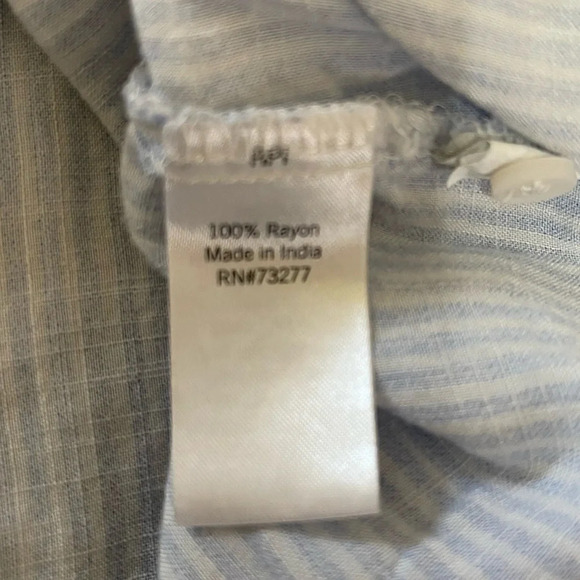 Women’s SO blue/white striped v-neck short sleeve tie waist top Medium - Picture 4 of 4